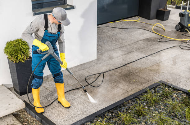Best Concrete Pressure Washing  in Winfield, MO